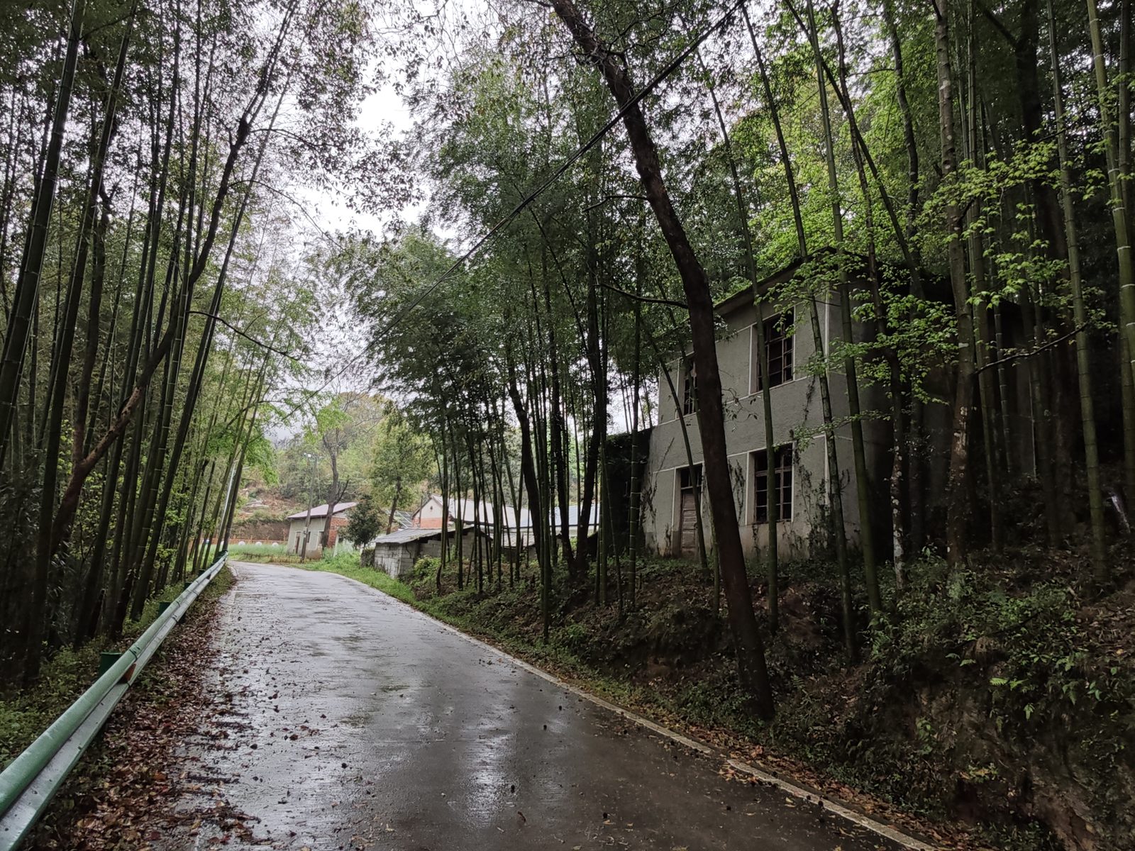 马龙村旧供电所现场图片