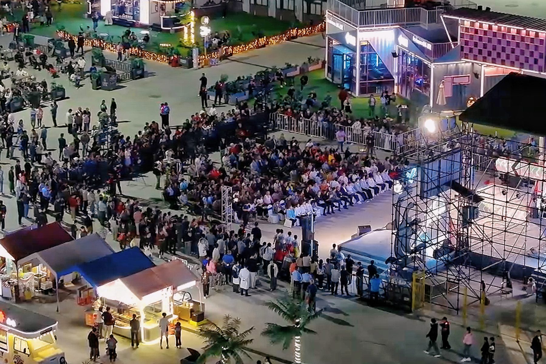 安庆滨江夜市图12