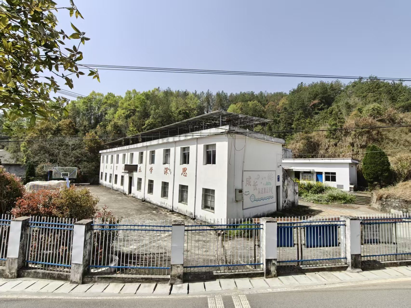 侯六小学图2